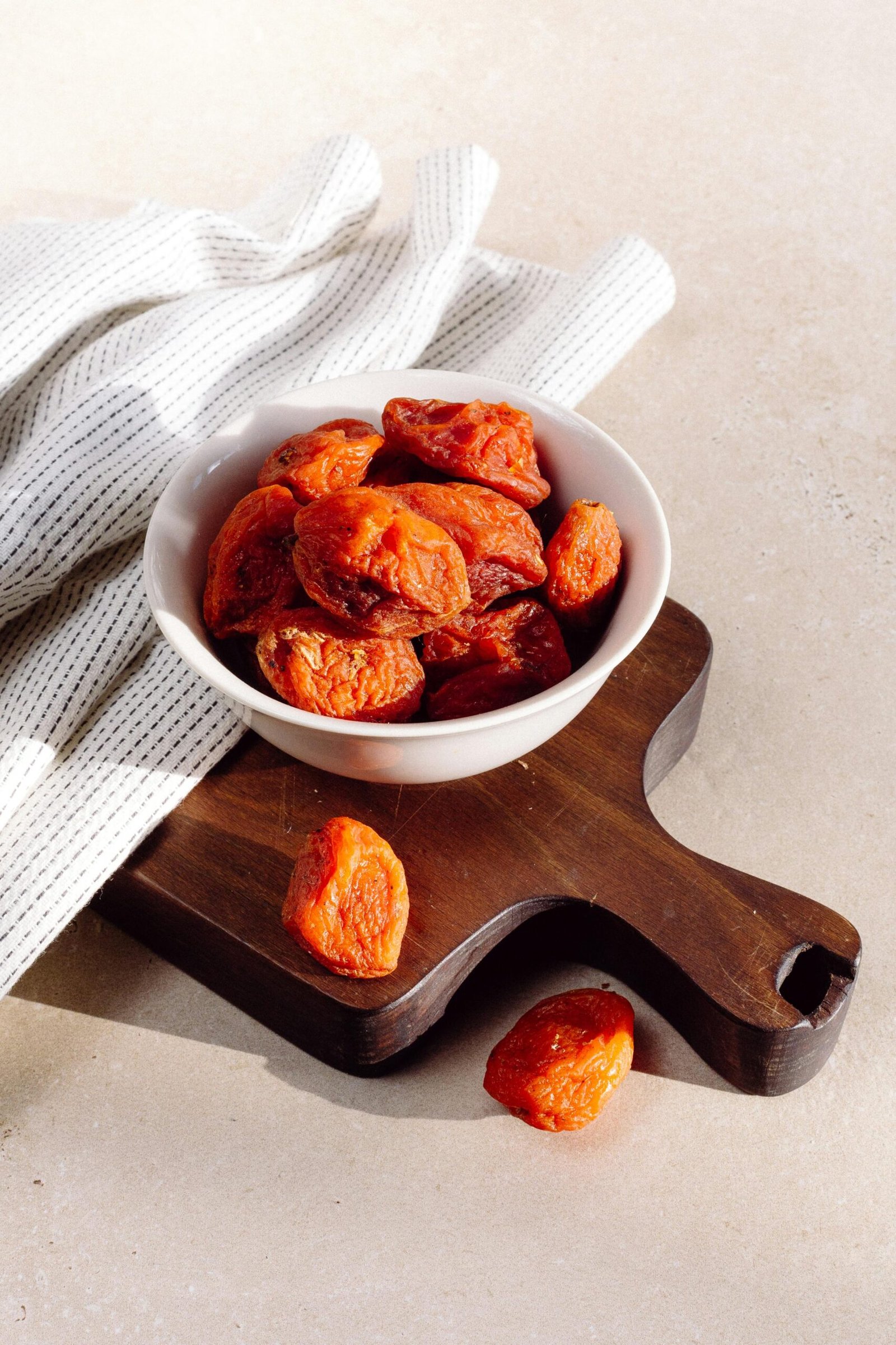 Turkish Dried Apricots - Image 2