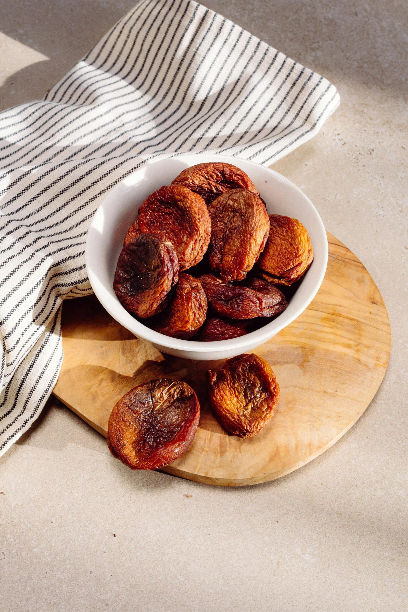 Soft Dried Apricots - Image 2